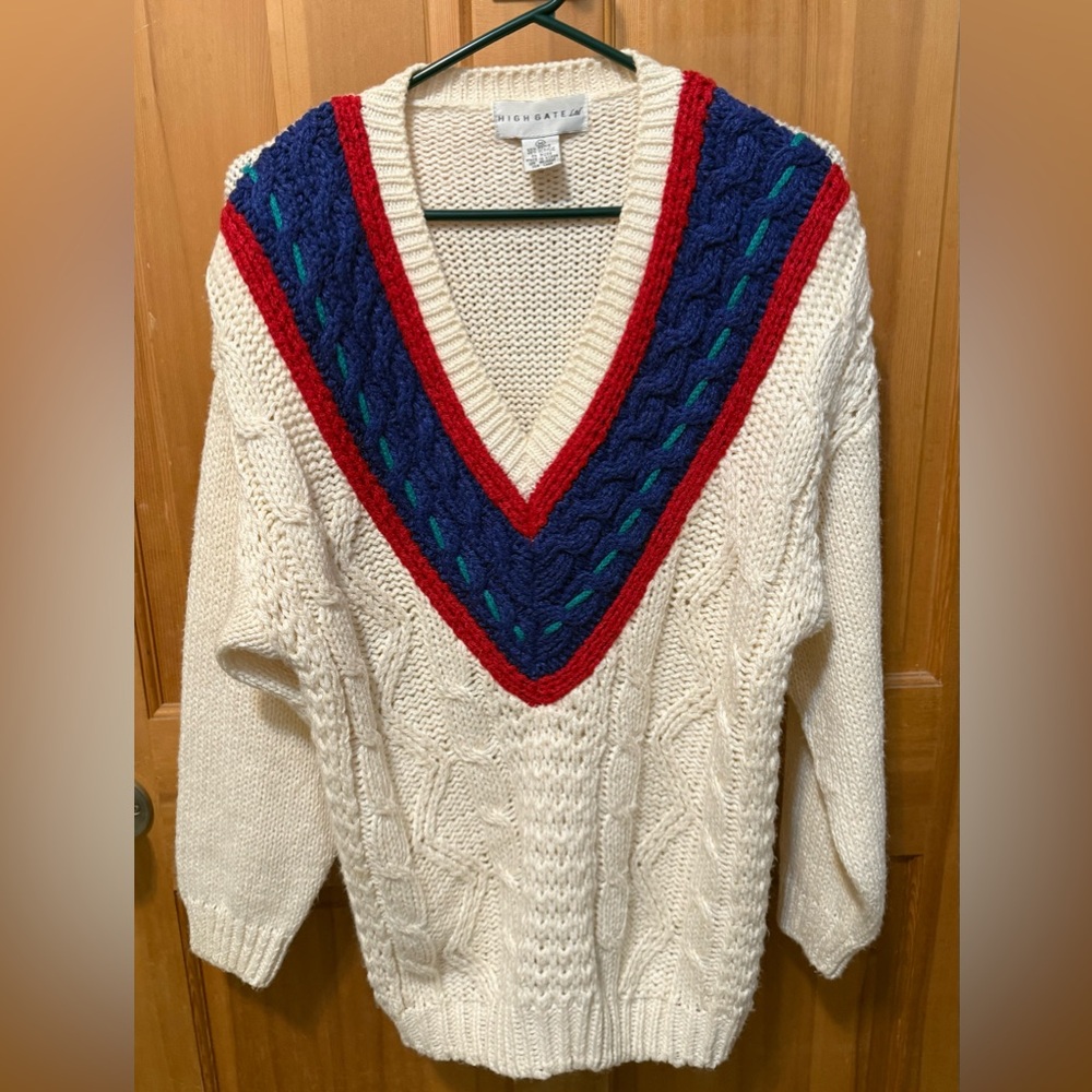 Vintage 1980’s/90’s Cream Cable-Knit V-Neck Sweater with Navy and Red Trim Med
